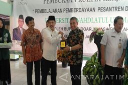 Wabup Sidoarjo Dorong Mahasiswa Unusa Aplikasikan Ilmu