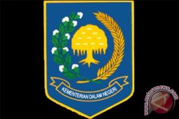 Kemendagri: Investasi Rp5.000 Triliun Batal Karena Perizinan