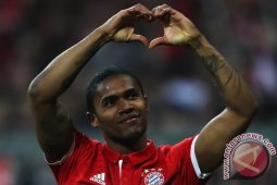Juventus Pinjam Sayap Muenchen Douglas Costa
