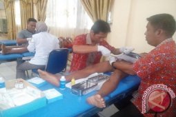Ratusan Anak Ikut Sunat Massal