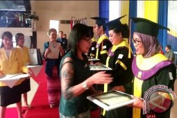 Rektor UT Minta Wisudawan Rawat Kebhinnekaan (video)