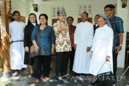 Bupati Anas Batalkan Aturan Diskriminatif di SMPN 3 Genteng