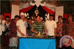 Bupati Klungkung Hadiri Empat Puncak Perayaan HUT STT