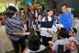 JR Saragih: Anak Yatim Harus Hidup Layak