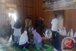 29 Calhaj  Medang Deras di Tempung Tawari