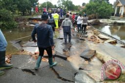 Gubernur Kepulauan Babel Fokus Tangani Infrastruktur Rusak Di Kabupaten Belitung