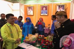 Walikota Malang Kunjungi Stand Padangsidimpuan