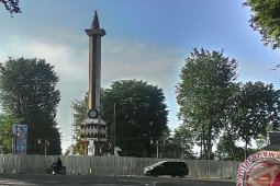 Warga protes pergantian tugu "Monas" Jambi