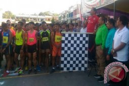 Bupati Samosir Lepas Lomba Lari Piala Gubsu
