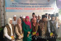 Mensos Ajak Pesantren Perangi Narkoba (Video)