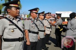Kapolres Tabalong Sematkan Tanda Jabatan
