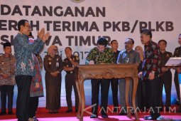 Emil Hadiri Acara Serah Terima "PKB-PLKB"