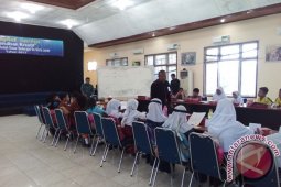 Kantor Bahasa gelar bengkel sastra tingkat SD