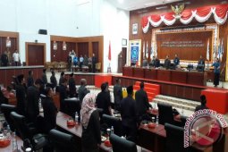 DPRD Kepulauan Babel Sahkan Perda Hak Keuangan