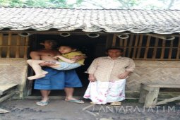 Penderita Lumpuh di Jember Butuh Uluran Tangan
