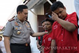 Polisi Tangkap Dua Pelaku Perampokan Sadis Kapas Krampung