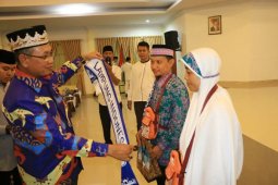 Pemerintah Provinsi Lampung Melepas 393 Calon Jemaah Haji Ke Tanah Suci