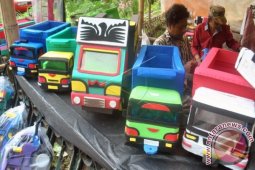 KERAJINAN LIMBAH SPONS