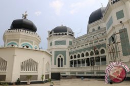 PERAWATAN MASJID RAYA MEDAN