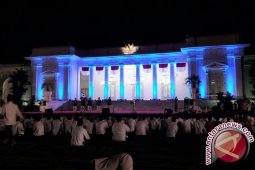 Ribuan Umat Muslim Dzikir Kebangsaan di Halaman Istana Merdeka