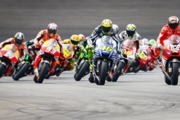 Dovizioso Juara MotoGP Qatar, Marques Urutan Kedua