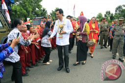 PIALA ADIPURA DAN ADIWIYATA MANDIRI 2017