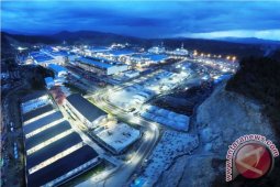 Pengamat: reindustrialisasi percepat hilirisasi