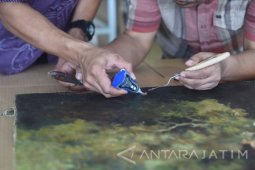 Lukisan Karya Basoeki Abdullah Koleksi Istana Dikonservasi