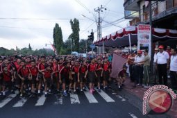 Ribuan Peserta Ikuti Gerak Jalan Santai Gianyar