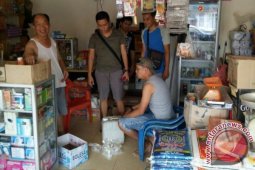 Polisi Jebus Sita 11 Jerigen Arak Siap Edar