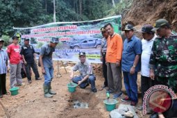 Bupati Letakkan Pembangunan PLTMH Terbesar di Tapsel