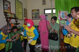 Ribuan Anak Trenggalek Ramai-ramai Ikuti Imunisasi MR