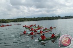 Sungai Kabupaten Jembrana Dijaga Dengan Lomba Sampan