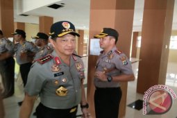 Bupati Enjoi 'Liburan' Bersama Rakyat