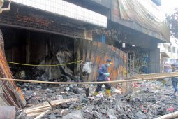 Puslabfor Olah TKP Kebakaran Ruko Pasar Tulungagung