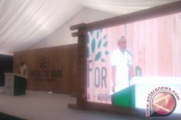 KLHK: Perusahaan Tambang Tanam Pohon Asli Daerah