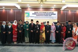 RAPAT PARIPURNA TANAH LAUT