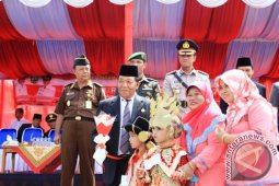 Pawai Karnaval Meriahkan HUT Indonesia
