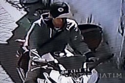 Polrestabes Surabaya Memburu Polisi Gadungan
