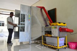 Mahasiswa UKWMS Ciptakan Mesin Pengering Kerupuk Hemat Energi