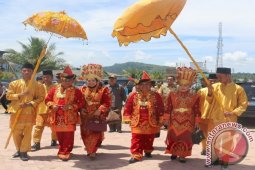 Pesta Oi Dusanak Jangan Hanya Seremonial Semata