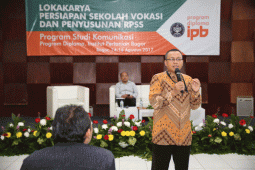 Songsong Sekolah Vokasi, Program Keahlian Komunikasi Diploma IPB Diskusi Dengan Para Pakar