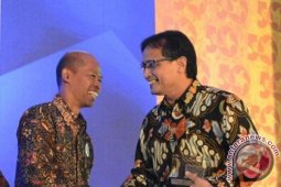 BPJS-TK terima penghargaan PPM dan Economic Review