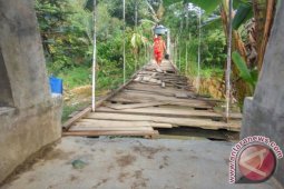 Jembatan Kampung Jawa Mengancam Jiwa