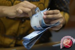 Rupiah Rabu pagi menguat ke Rp13.335