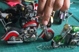 Kendala Pengrajin Miniatur Harley