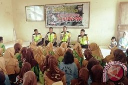 Polisi Kotabaru Ajak Pelajar Perangi Narkoba