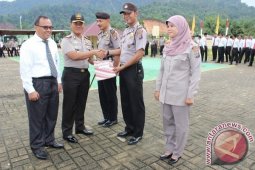 Kapolres Berikan Reward Kepada Personil