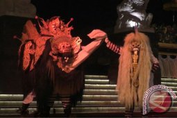 Barong Telek Pentas Meriahkan "Klungkung Menari"