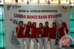 Dokter Dan Perawat Putussibau Lomba "Dance Hand Hygiene"